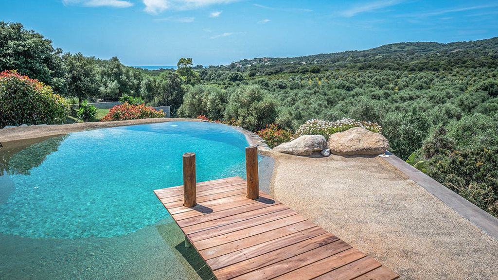Casa Castera Corsica France Olivers Travels 1