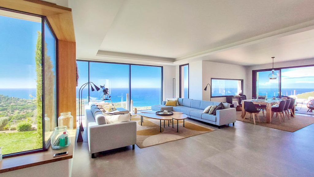 Villa Poinsettia Corsica France Olivers Travels 3