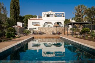 Villa Guine Carvoeiro Olivers Travels 1
