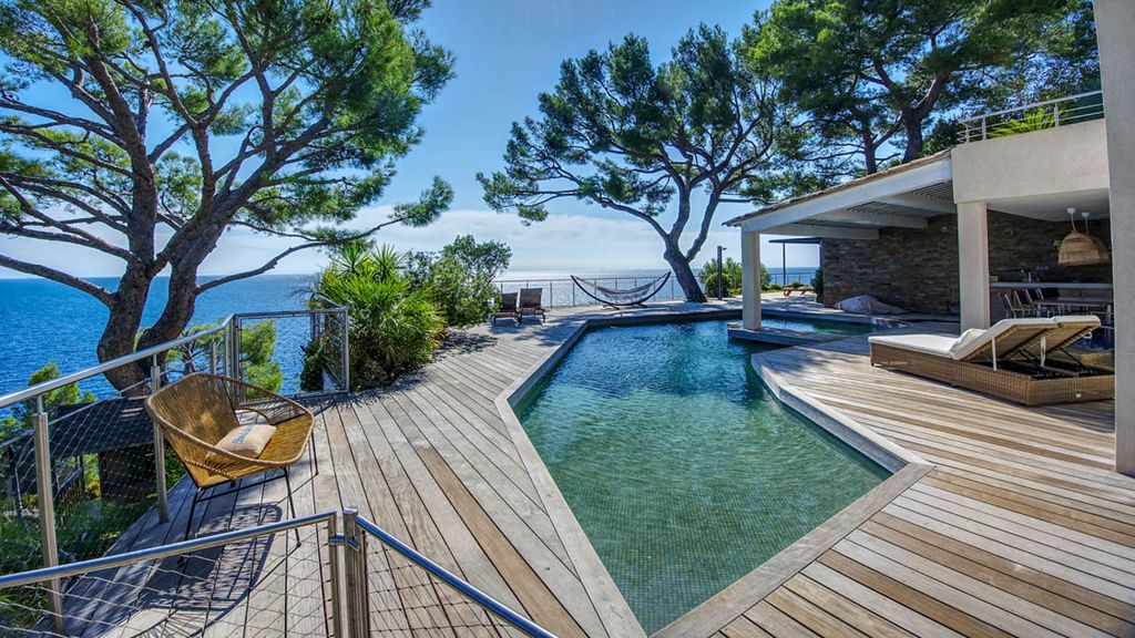 La Cabane Provence France Olivers Travels 12