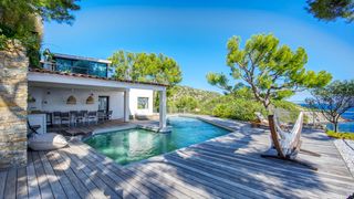 La Cabane Provence France Olivers Travels 119