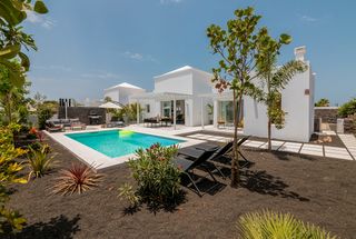 Lanzarote Sun Lanzarote Olivers Travels 1