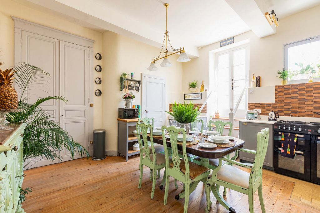 Maison Vintage Midi Pyrenees Olivers Travels 5