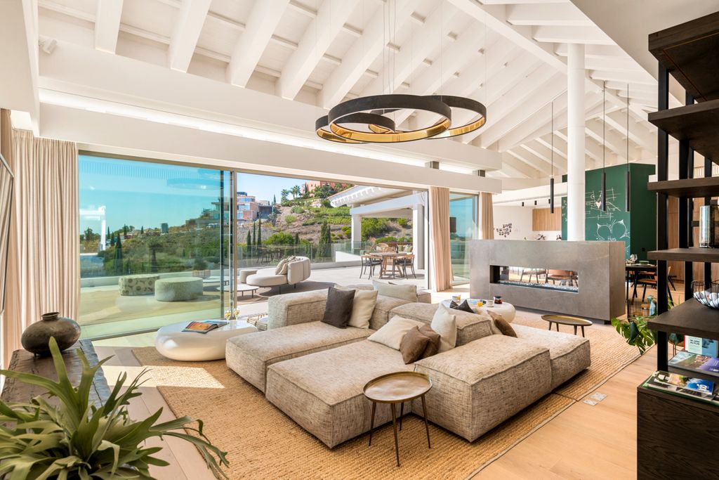 Villa Flamingo Estrella Costa del Sol Olivers Travels 3