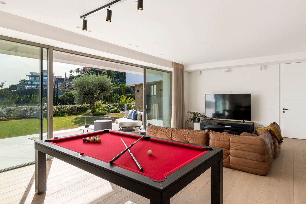 Villa Flamingo Estrella Costa del Sol Olivers Travels 5