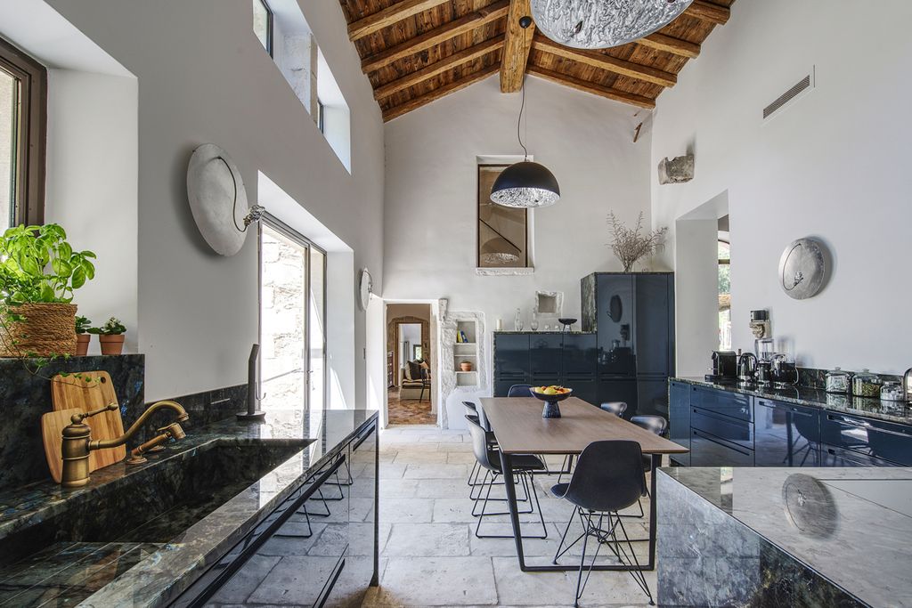 Les Roses Blanches Provence Olivers Travls 4