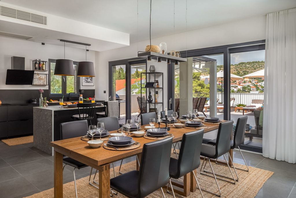 Villa Adrianna Dalmatia Coast Olivers Travels 4