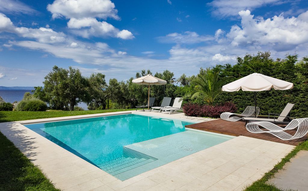 Villa Aella Halkadiki Olivers Travels 02