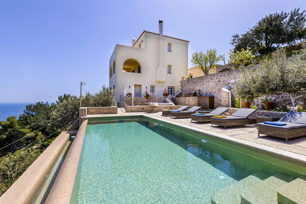 Villa Kouzounos Peloponnese Olivers Travels 1