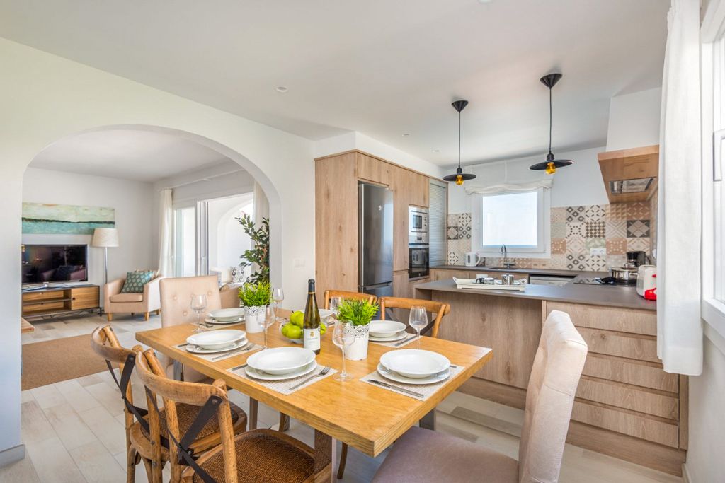 Villa Marnes Menorca Olivers Travels 1 4