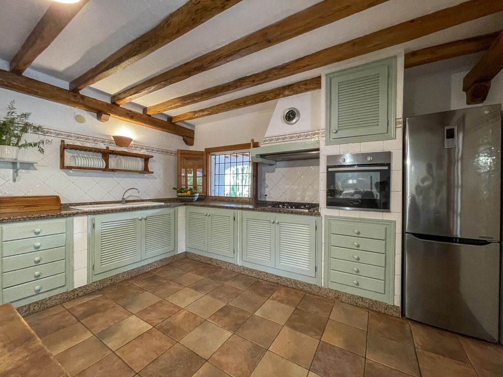 Cas Corp Ibiza Olivers Travels 4