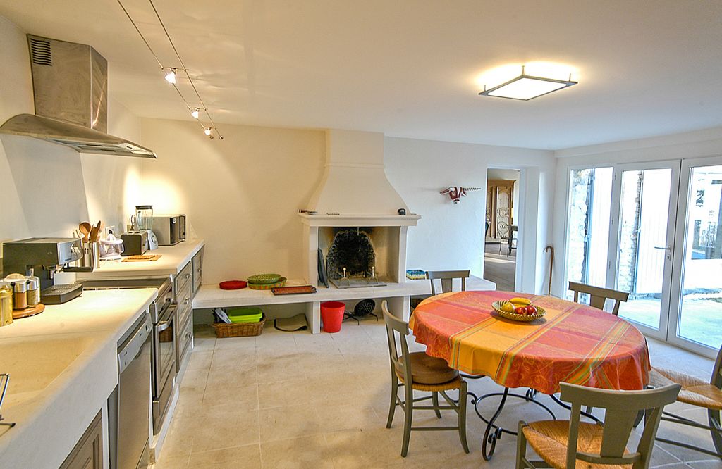 Maison Bouton De Rose Provence Olivers Travels 4