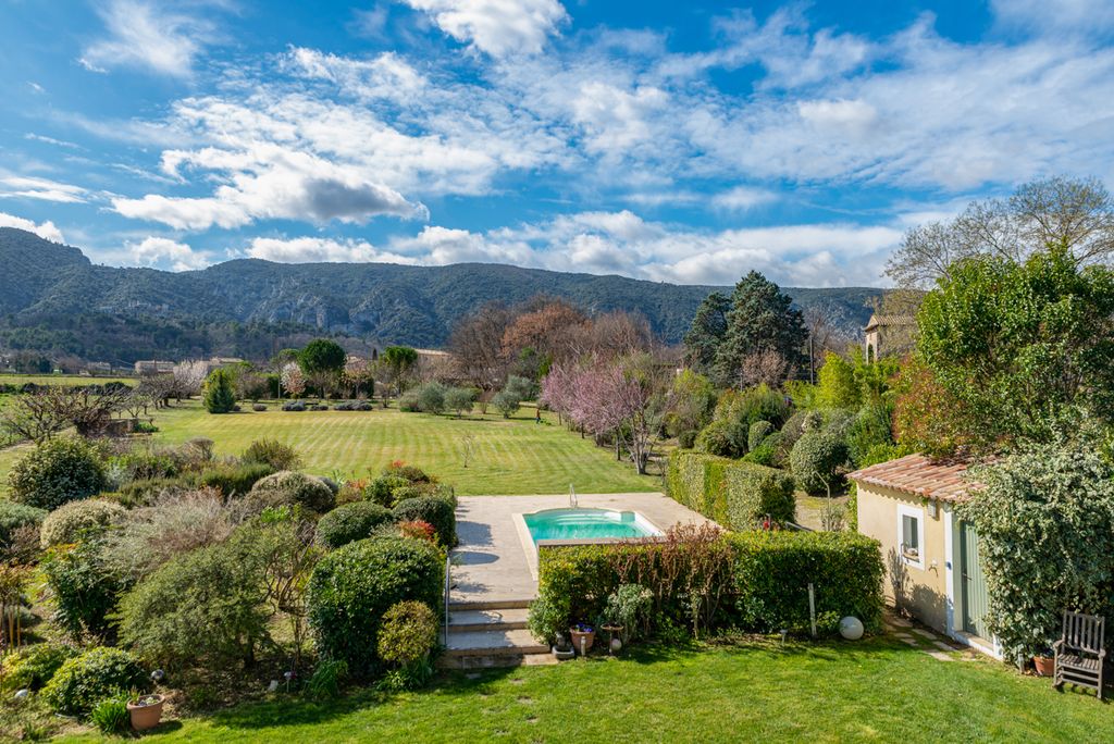 Le Voyageur Provence Olivers Travels 2