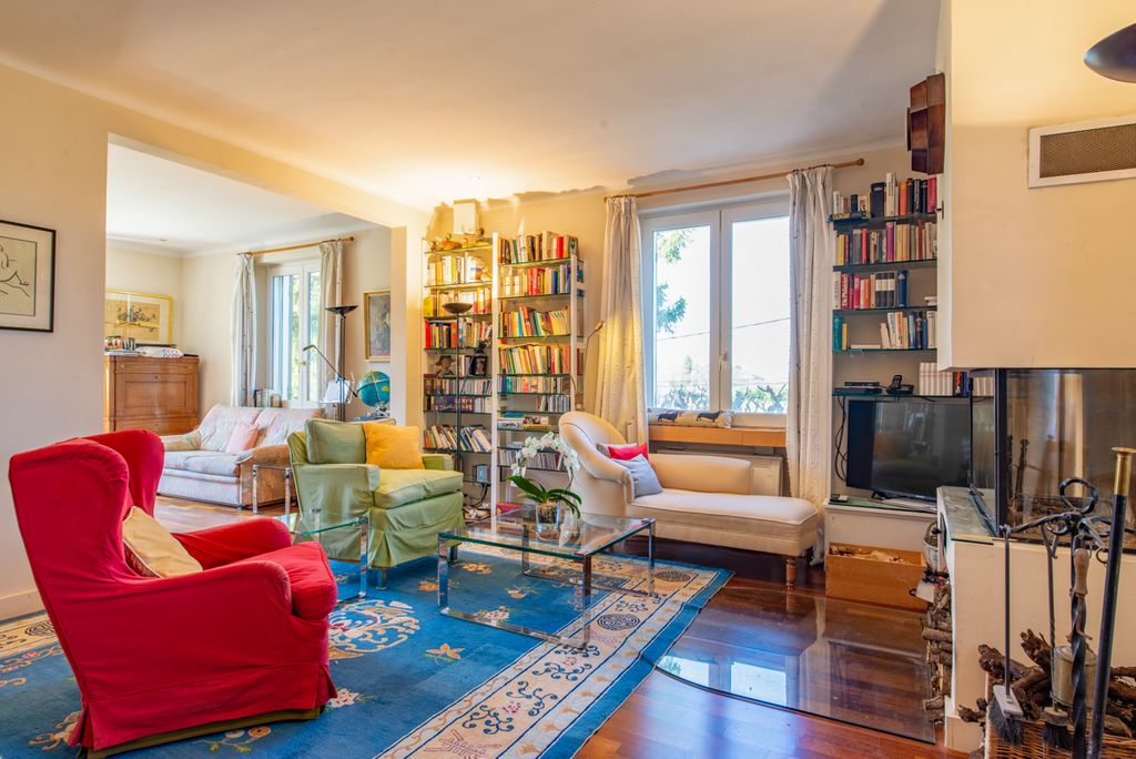 Le Voyageur Provence Olivers Travels 3