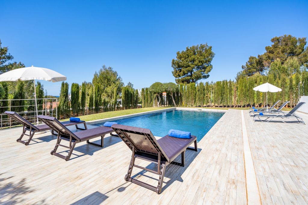 Villa Poma Menorca spain OliversTravels 3