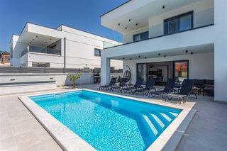 Villa Monika Krk Olivers Travels 1