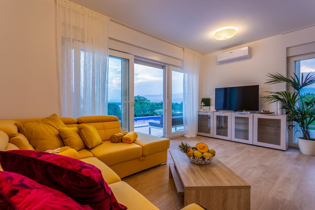 Villa Zorana Krk Olivers Travels 3
