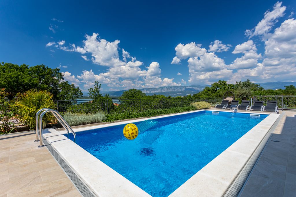 Villa Zorana Krk Olivers Travels 2