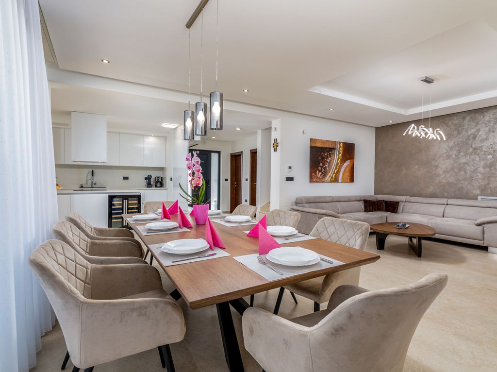 Villa Lovre Istria Olivers Travels 5