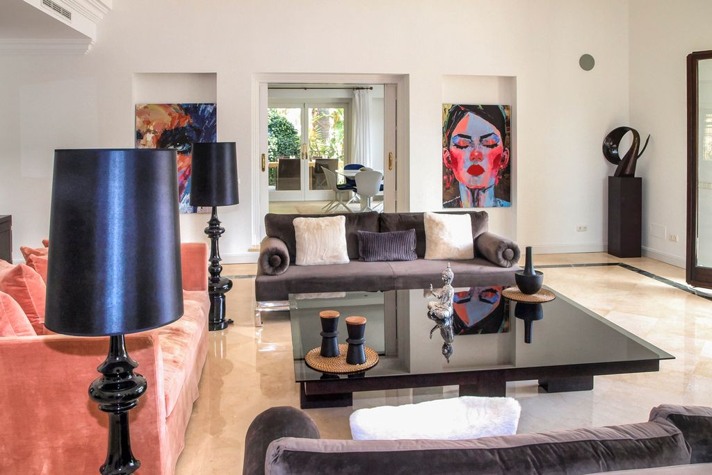 Casa Nueva Quilla Costa del Sol Olivers Travels 3