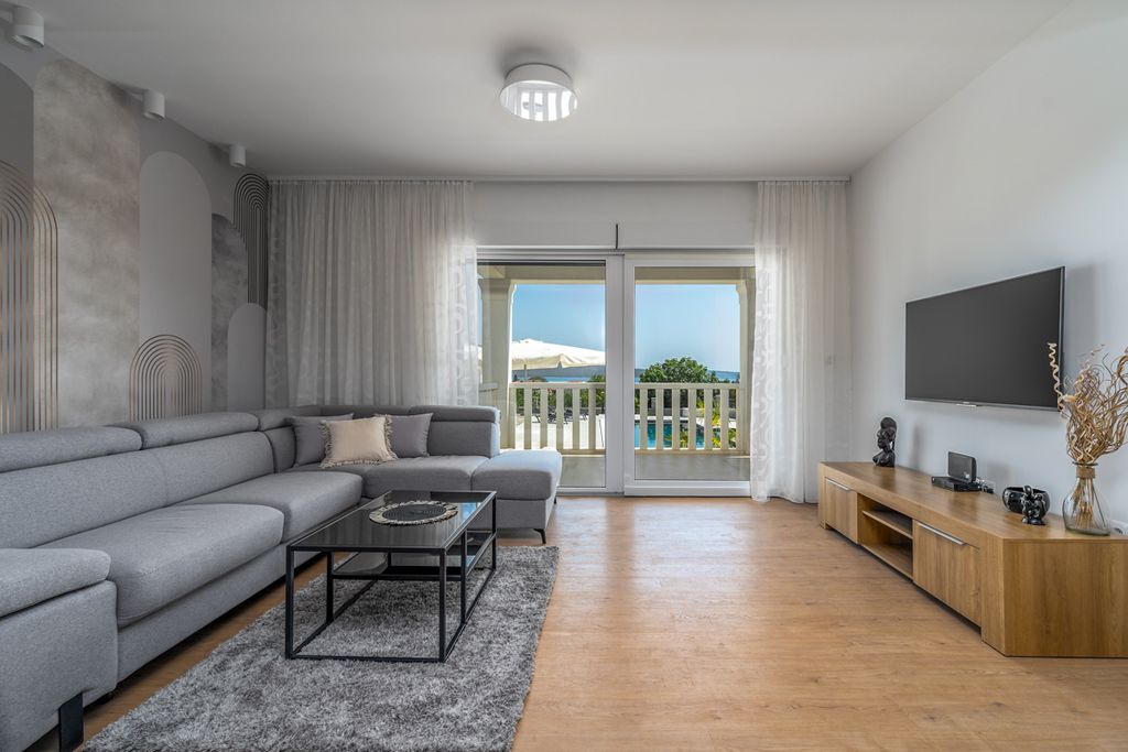 Villa Ivancica Dalmatia Coast Olivers Travels 3