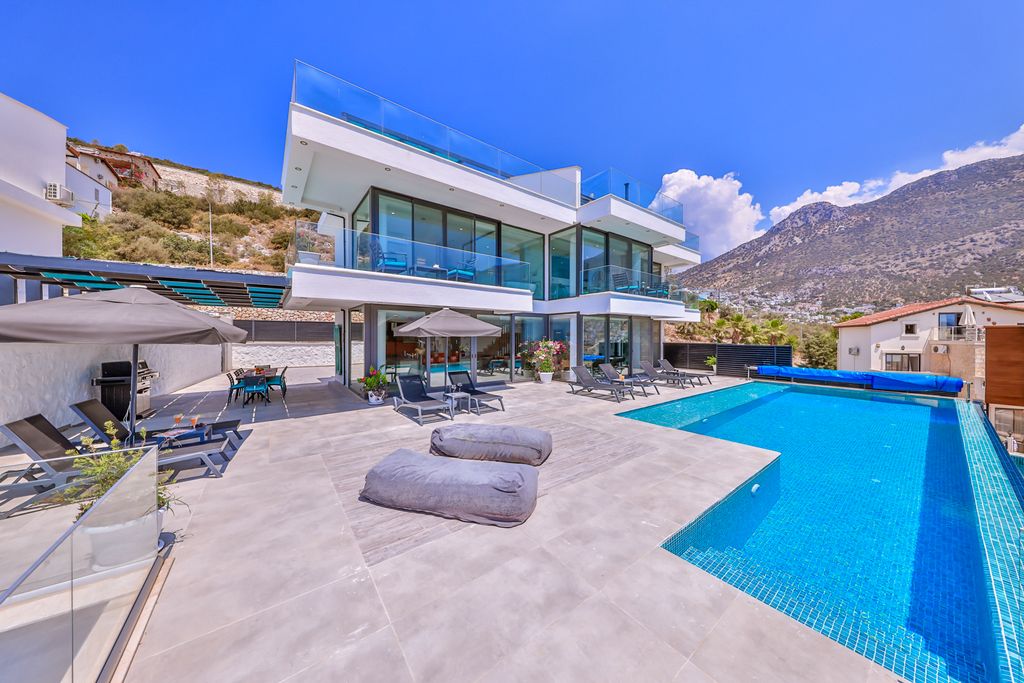 Villa Ayca Kalkan Olivers Travels 01