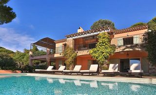 Maison Beaujolais French Riviera Olivers Travels 1