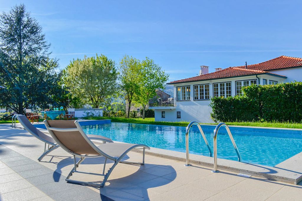 Moradia Bravaes Minho Olivers Travels 1