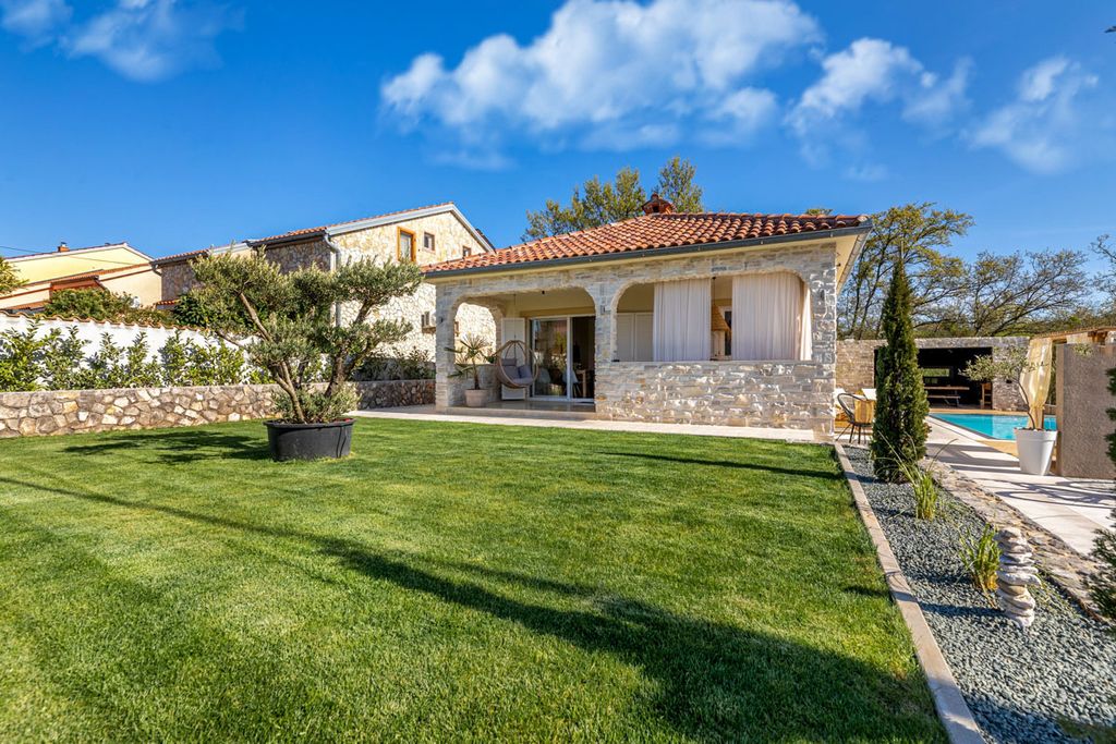 Villa Moonlight Krk Olivers Travels 022