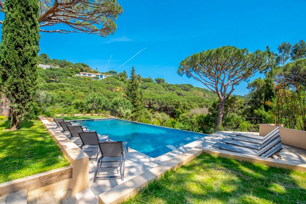 Villa Caniche Cote D Azur Olivers Travels 2 01