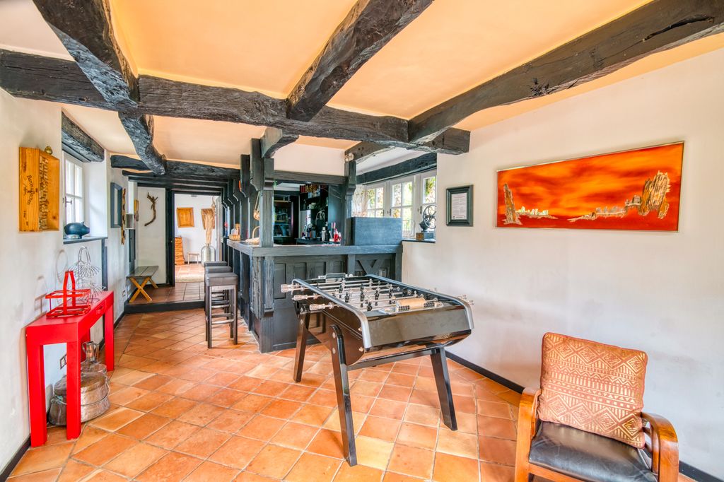 Chateau De Lavezon Midi Pyrenees Olivers Travel 5