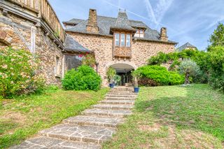 Chateau De Lavezon Midi Pyrenees Olivers Travel 1