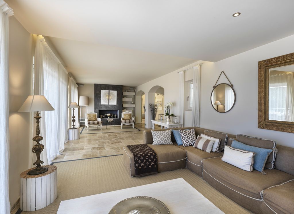 Villa Pasteur French Riviera Olivers Travels 3