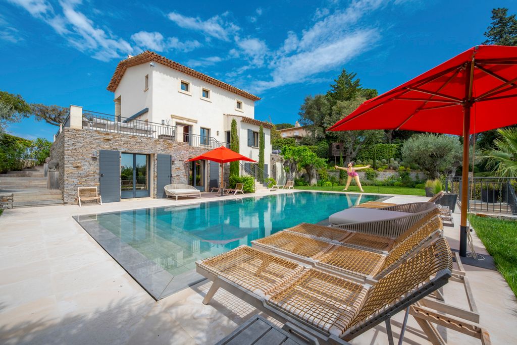 Villa Deneuve French Riviera Olivers Travels 5