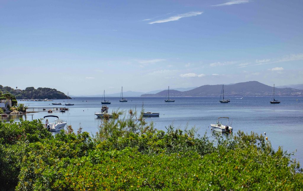 Le Refuge du Pecheur French Riviera Olivers Travels 4