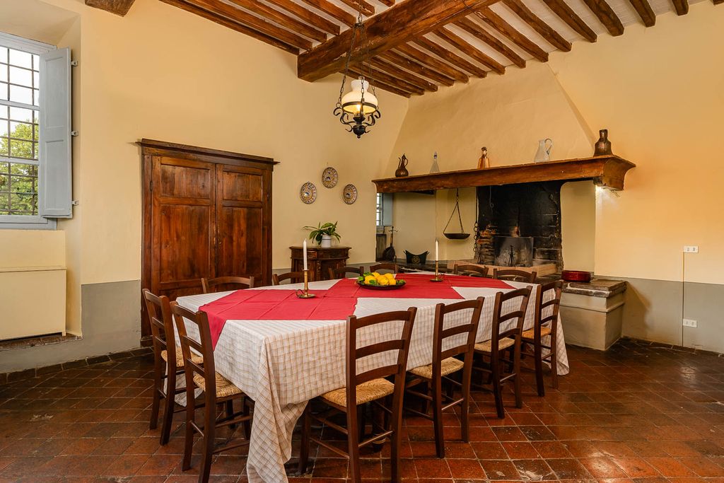 Villa Dimidius Tuscany Italy Olivers Travels 5