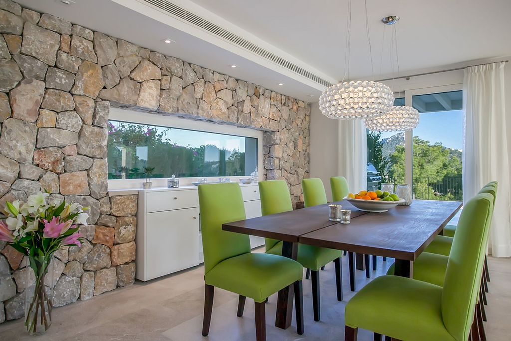 Andratx Bestiar Mallorca Olivers Travels 4