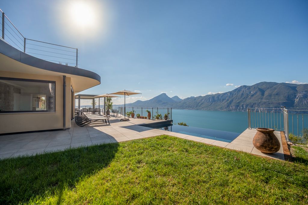 San Zeno Lake Garda Olivers Travels 1