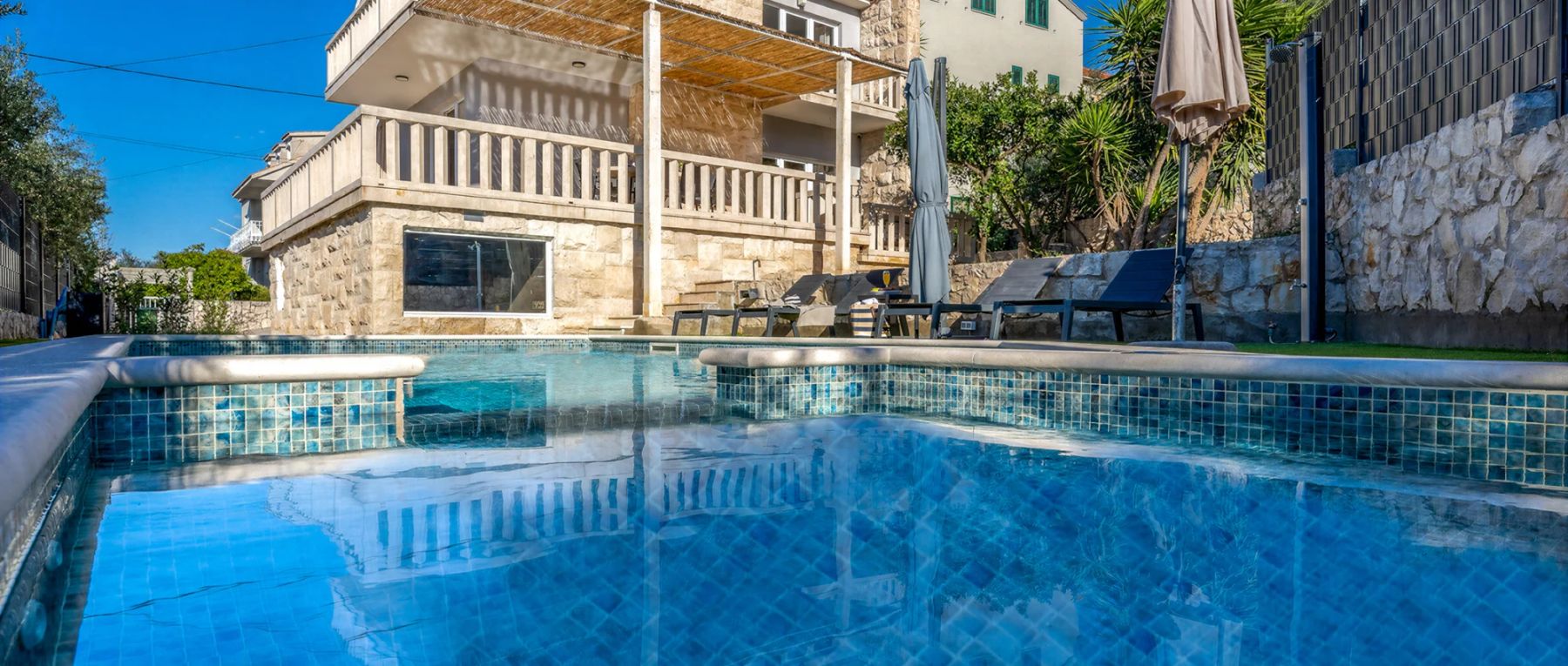 001 villa bilota dalmatian coast olivers travels desktop center