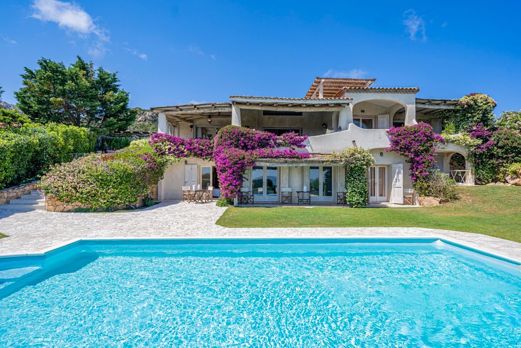 Villa Caboni Sardinia Olivers Travels 1