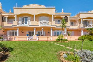 Marinha Dois Lagoa Olivers Travels 1