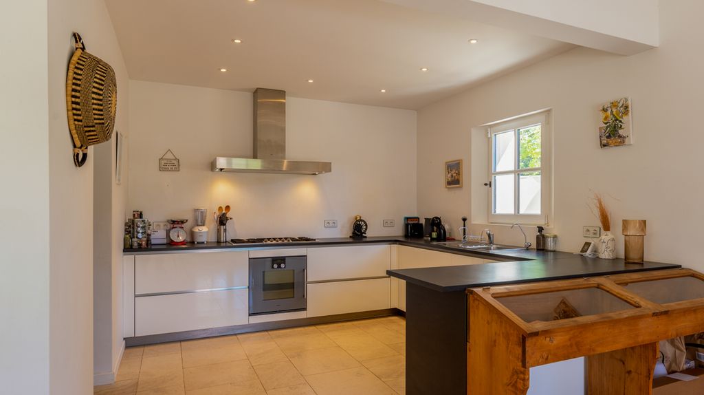 Maison Clafoutis Provence Olivers Travels 5