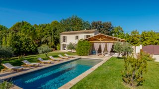 Maison Clafoutis Provence Olivers Travels 1