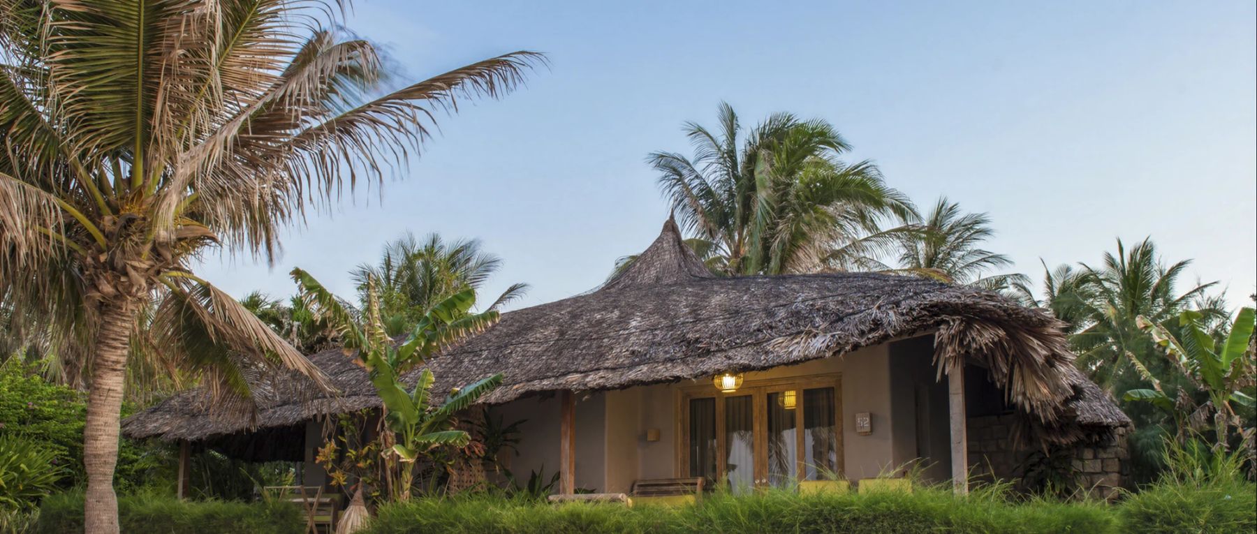 001 beachfront bungalow sailing club mui ne olivers travels desktop center