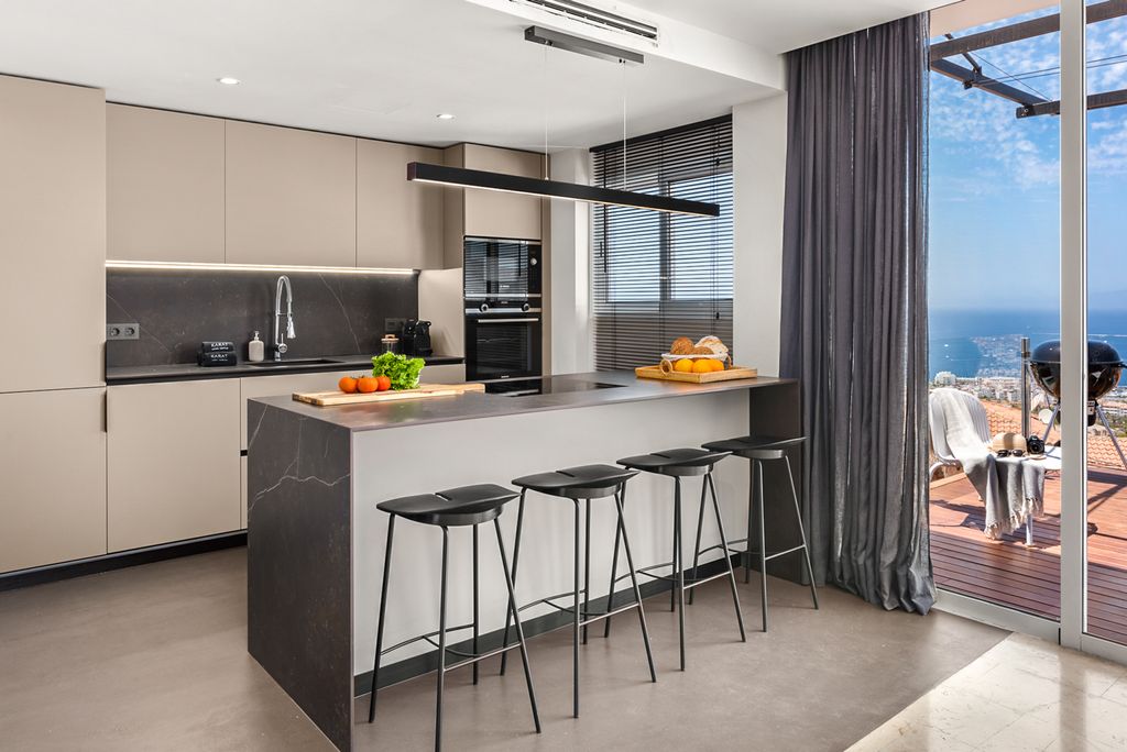 Tenerife Piedra Tenerife Olivers Travels 04