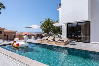 Tenerife Piedra Tenerife Olivers Travels 06