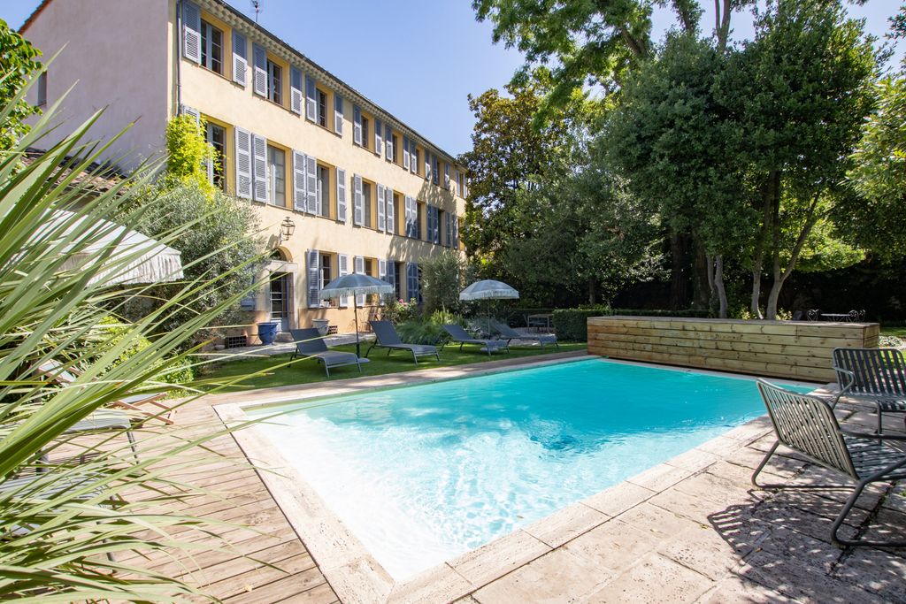 Villa Lorette Provence Alpes France OliversTravels 3