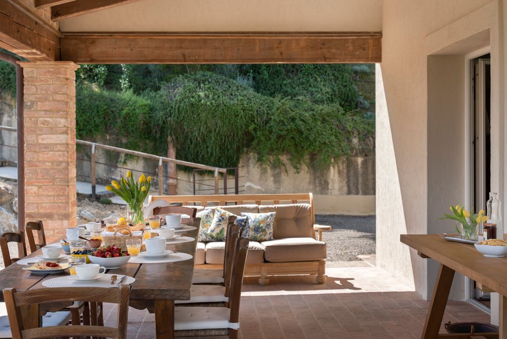 Leccio Del Corno Tuscany Olivers Travels2