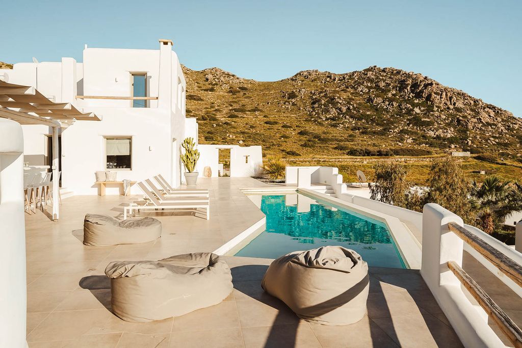 Villa Zeypyr Naxos Greece OliversTravels 1