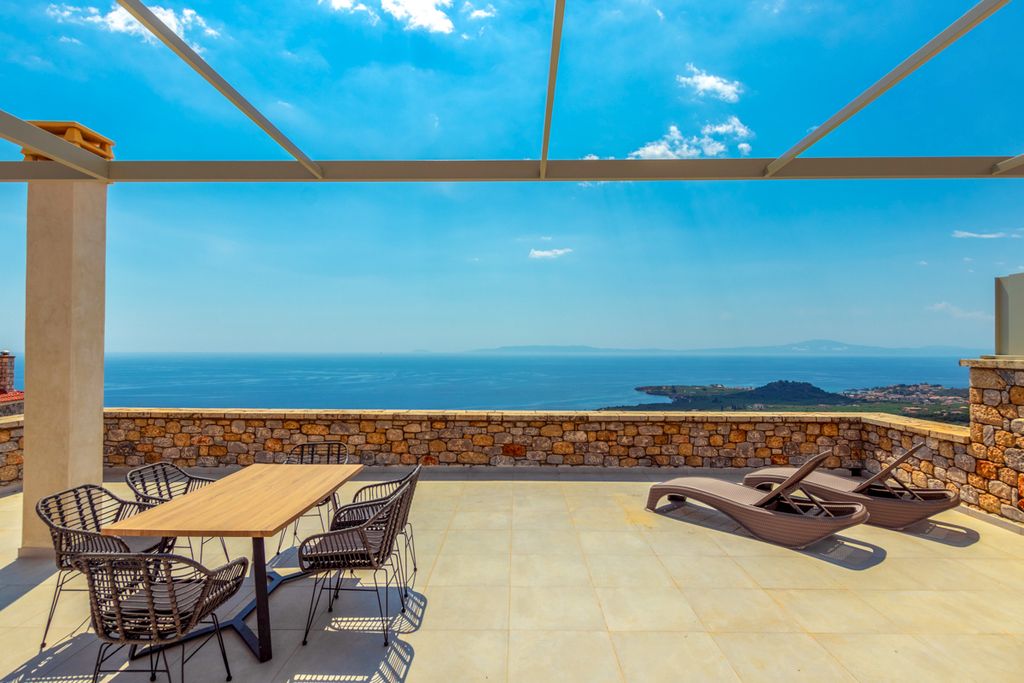 Villa Muriel Mainland Greece Olivers Travels 2